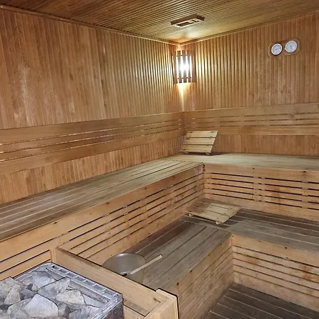 Taksim Perfect Residence, 3 Bedrooms, Pool, Sauna, Gym Istanbul