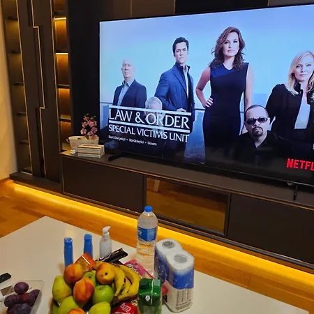 Taksim Perfect Residence, 3 Bedrooms, Pool, Sauna, Gym Apartment *