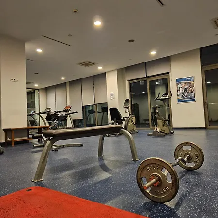 Taksim Perfect Residence, 3 Bedrooms, Pool, Sauna, Gym Daire *
