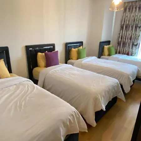 Taksim Perfect Residence, 3 Bedrooms, Pool, Sauna, Gym Daire İstanbul