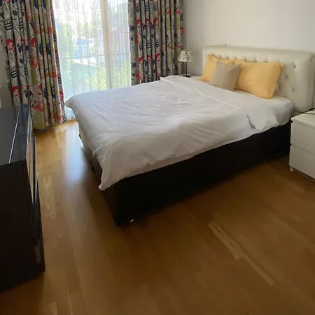 Taksim Perfect Residence, 3 Bedrooms, Pool, Sauna, Gym Daire İstanbul