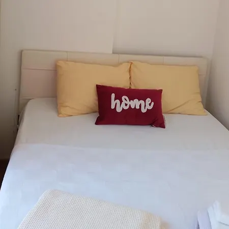 Taksim Perfect Residence, 3 Bedrooms, Pool, Sauna, Gym Daire İstanbul