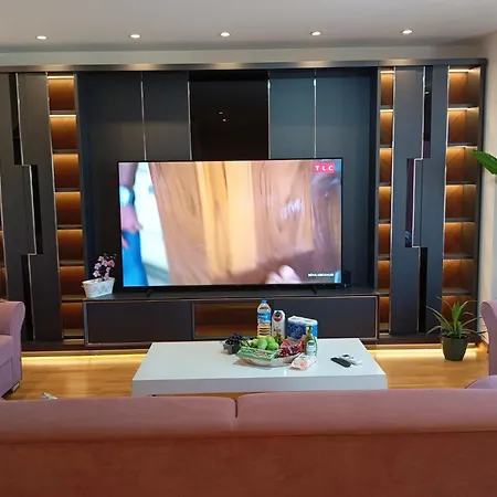 Taksim Perfect Residence, 3 Bedrooms, Pool, Sauna, Gym Daire