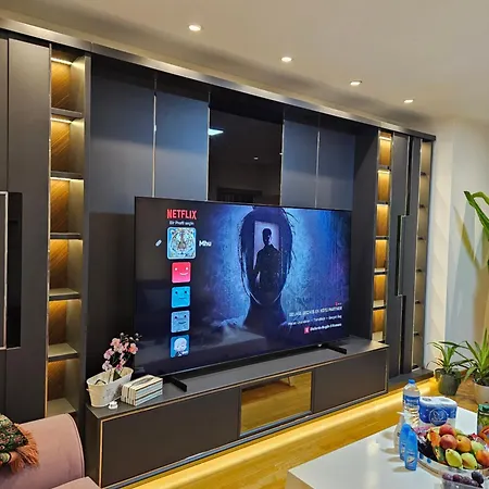 Taksim Perfect Residence, 3 Bedrooms, Pool, Sauna, Gym דירה