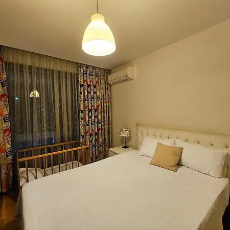 דירה Taksim Perfect Residence, 3 Bedrooms, Pool, Sauna, Gym