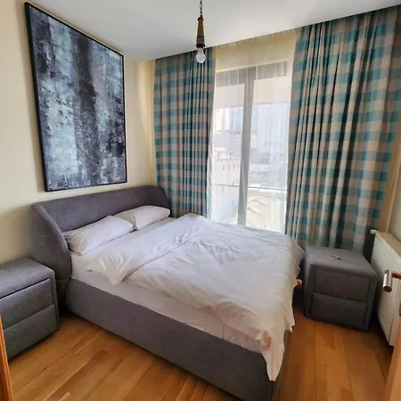 Taksim Perfect Residence, 3 Bedrooms, Pool, Sauna, Gym Daire İstanbul