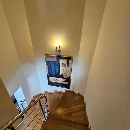 Taksim Perfect Residence, 3 Bedrooms, Pool, Sauna, Gym Daire *