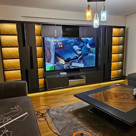 Taksim Perfect Residence, 3 Bedrooms, Pool, Sauna, Gym איסטמבול