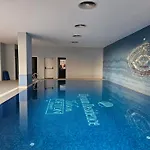 Taksim Perfect Residence, 3 Bedrooms, Pool, Sauna, Gym Lejlighed *