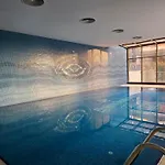 Taksim Perfect Residence, 3 Bedrooms, Pool, Sauna, Gym Lejlighed *