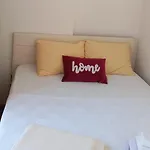 Taksim Perfect Residence, 3 Bedrooms, Pool, Sauna, Gym Lejlighed Istanbul