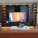 Taksim Perfect Residence, 3 Bedrooms, Pool, Sauna, Gym Lejlighed