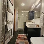 Taksim Perfect Residence, 3 Bedrooms, Pool, Sauna, Gym * Istanbul