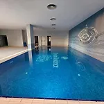 Taksim Perfect Residence, 3 Bedrooms, Pool, Sauna, Gym Lejlighed