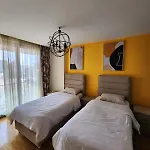 Taksim Perfect Residence, 3 Bedrooms, Pool, Sauna, Gym * Istanbul